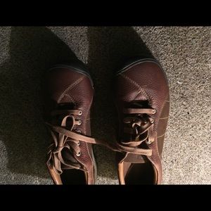 Men's shoes
